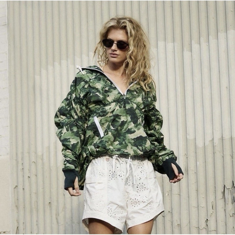 Free People Movement Happy Camper Hiking Pullover Jacket Green Camo Size Small